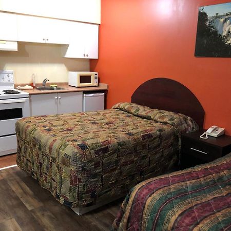 Royal Windsor Motel エクステリア 写真