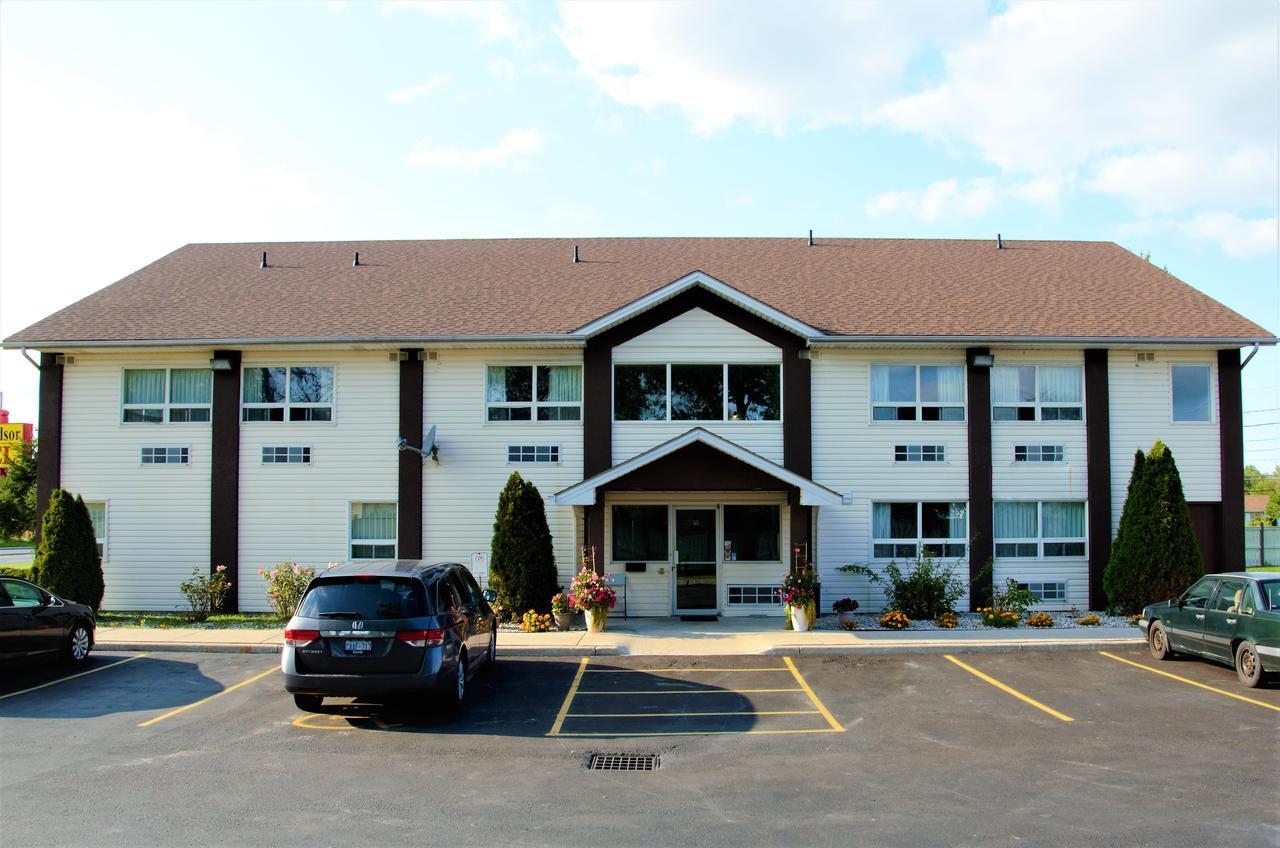 Royal Windsor Motel エクステリア 写真